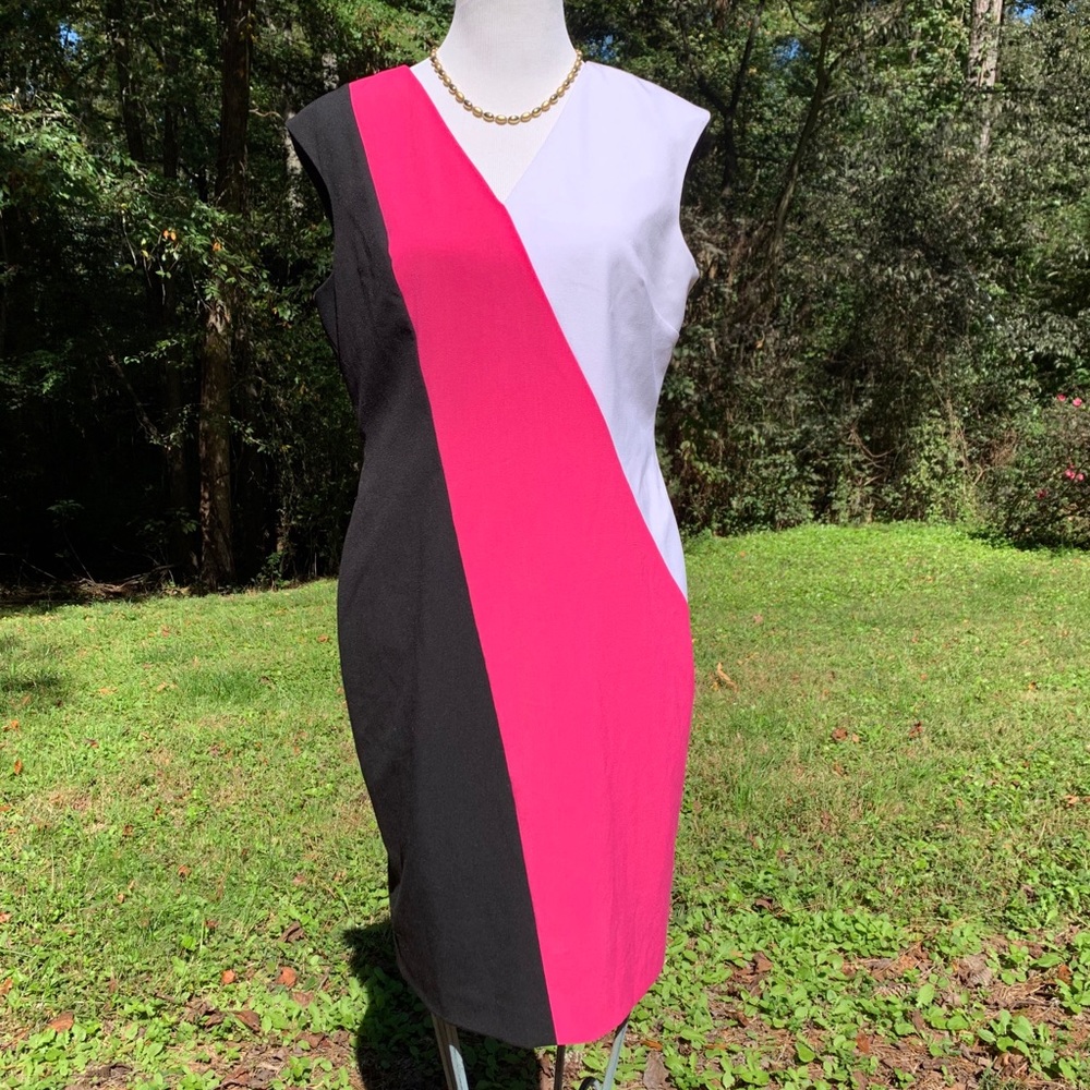 Lovely Calvin Klein sheath dress